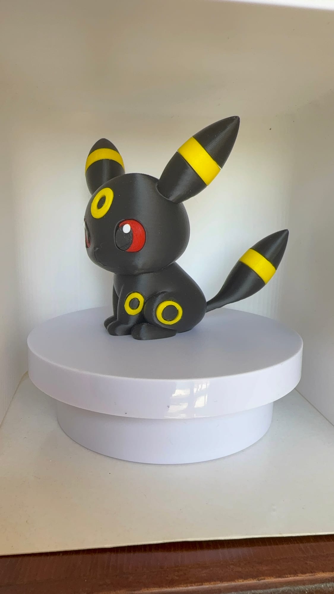 Figura coleccionable BichoNegro
